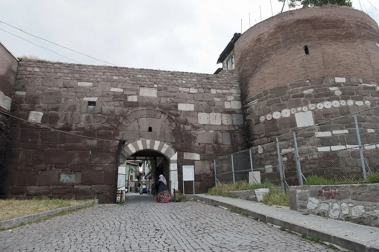 Cobbled approach to Hisar Kapı, the stone gate of Ankara Castle, beside a round bastion