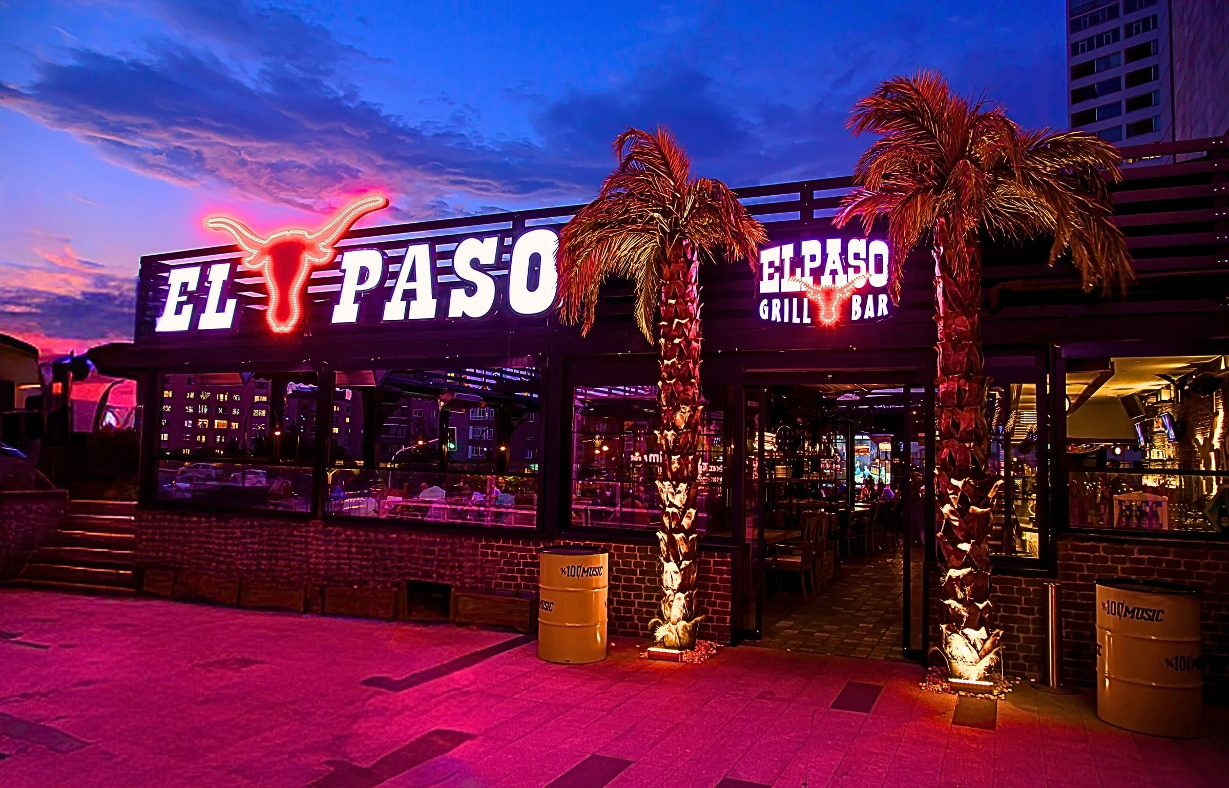 El Paso Taurus dining room interior
